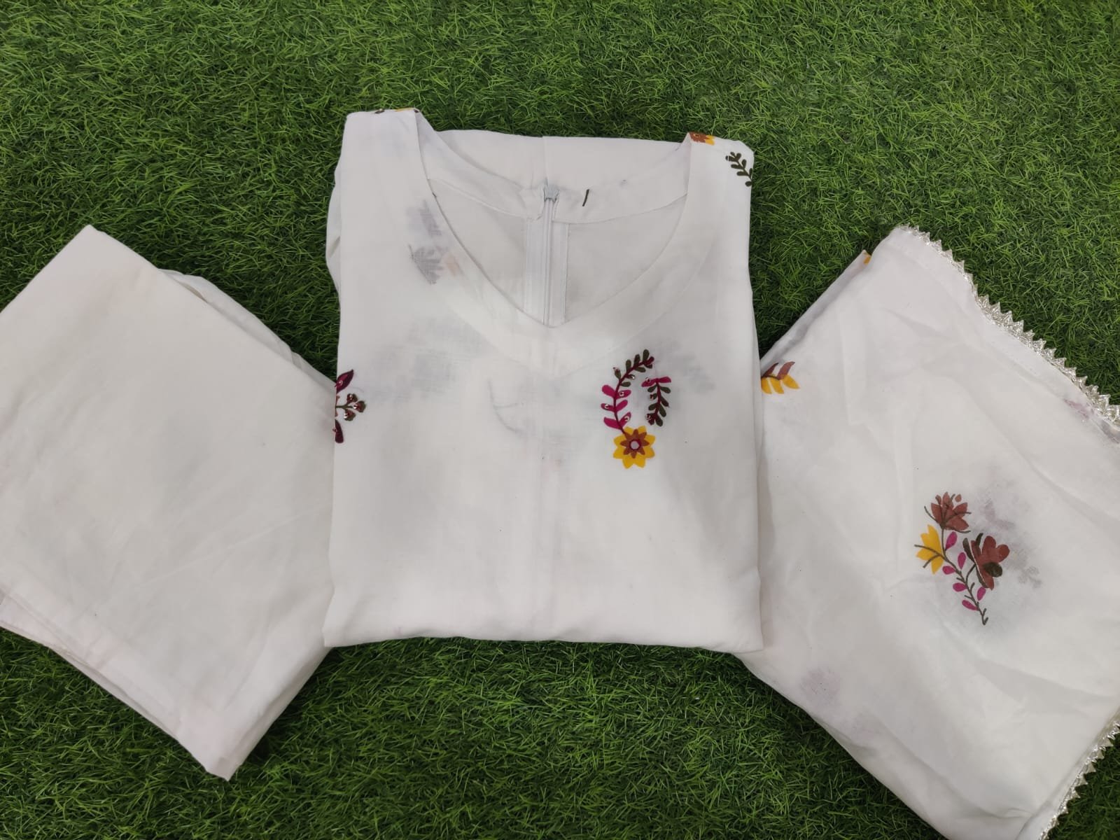 White Pure Cotton Handwork Suit Set